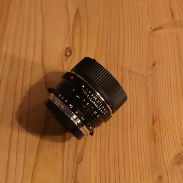 フォクトレンダー　NOKTON classic 40mm F1.4 MC スマホ/家電/カメラのカメラ(レンズ(単焦点))の商品写真