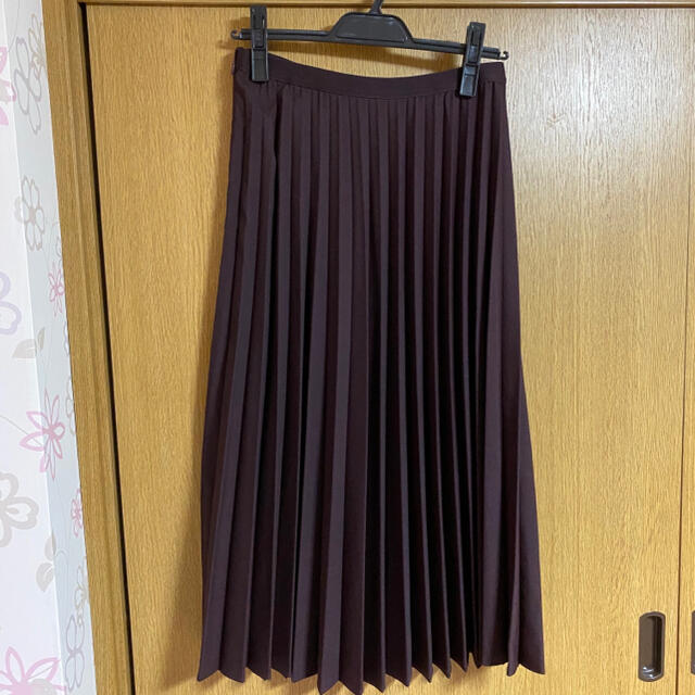 UNIQLO(ユニクロ)のプリーツスカート　ブラウン レディースのスカート(ロングスカート)の商品写真