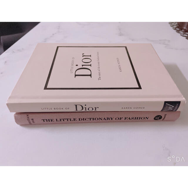 Dior(ディオール)の新品未使用Dior洋書、インテリアブック エンタメ/ホビーの本(洋書)の商品写真