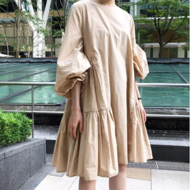 美品 マーレット トゥモローランド-