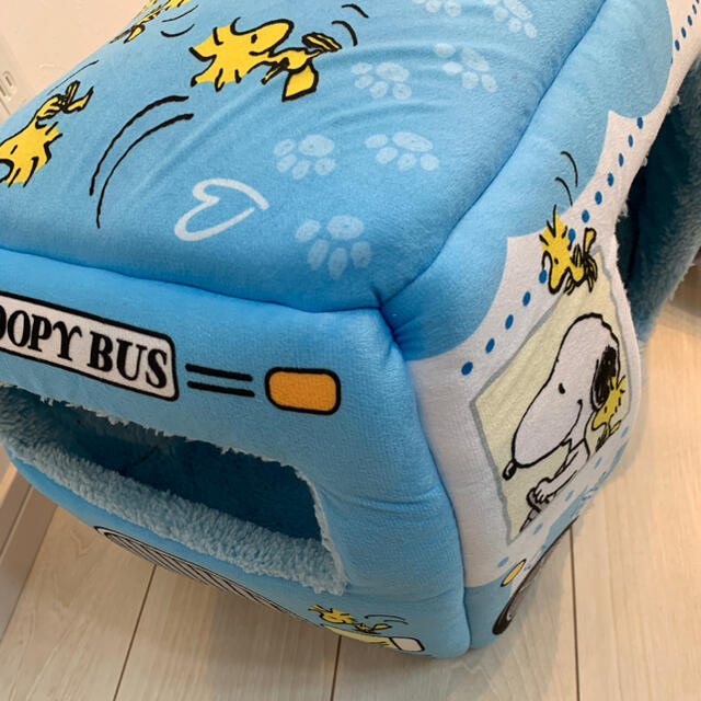 SNOOPY(スヌーピー)のスヌーピー　２WAY バス型　ペットベッド　ペットハウス　ブルー　Mサイズ その他のペット用品(犬)の商品写真