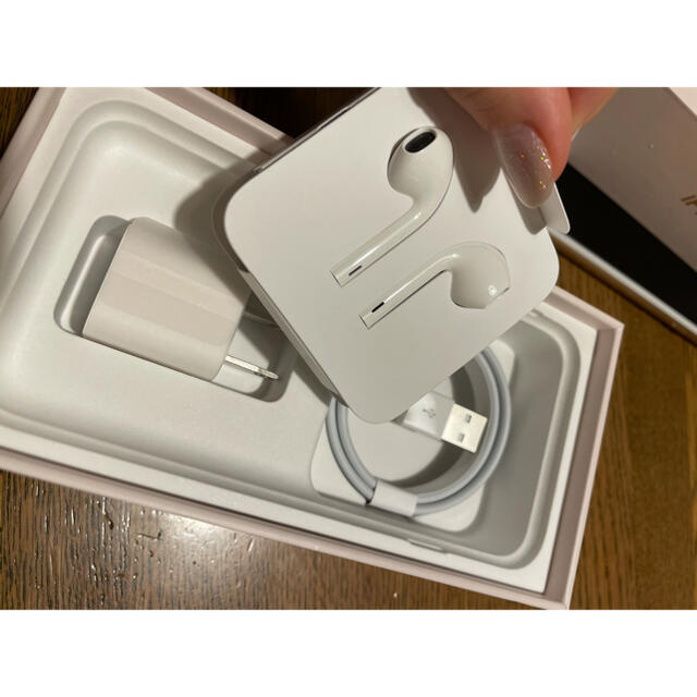 Apple(アップル)の再値下げ！〈早い者勝ち！〉iPhone8 64GB SIMフリー♡ スマホ/家電/カメラのスマートフォン/携帯電話(スマートフォン本体)の商品写真