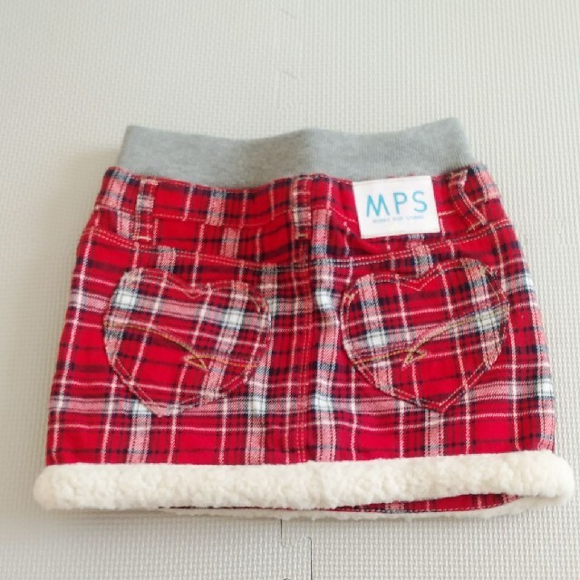 MPS(エムピーエス)のMPS　女の子　インパン付きスカート　チェック柄　120    赤　ボア キッズ/ベビー/マタニティのキッズ服女の子用(90cm~)(スカート)の商品写真