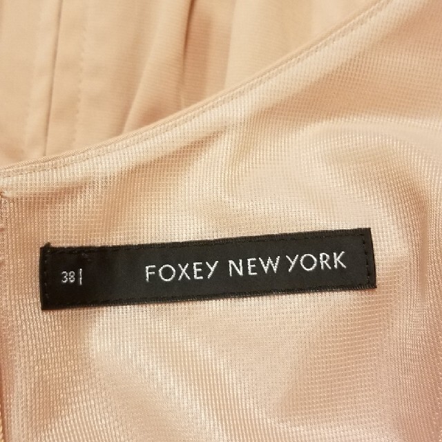 FOXEY(フォクシー)の【美品】FOXEYワンピース レディースのワンピース(ひざ丈ワンピース)の商品写真