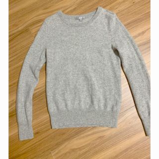 ユニクロ(UNIQLO)のUNIQLO カシミヤ100%  ニット(ニット/セーター)