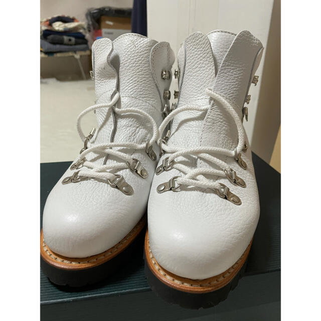 Paraboot(パラブーツ)の新品 未使用 Paraboot パラブーツ/トレッキングブーツ/UK7 ホワイト メンズの靴/シューズ(ブーツ)の商品写真