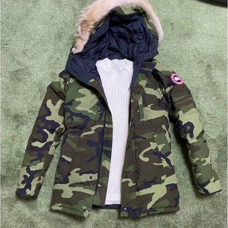 カナダグース(CANADA GOOSE)のカナダグース　迷彩柄(ダウンジャケット)