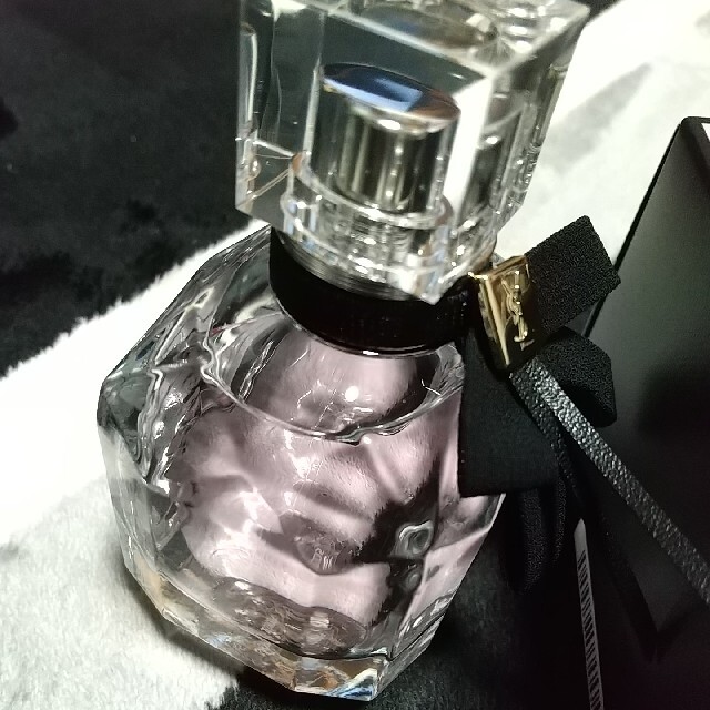 YSL モンパリ オードパルファン 50ml