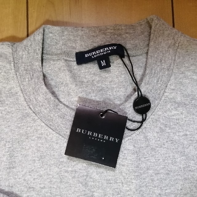 BURBERRY(バーバリー)の【新品】BURBERRY　メンズ 長Tシャツ メンズのトップス(Tシャツ/カットソー(半袖/袖なし))の商品写真