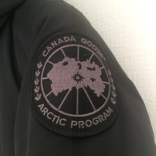 CANADA GOOSE(カナダグース)の限定値下げ！【アメリカンラグシー別注】カナダグース キングストン ブラック S メンズのジャケット/アウター(ダウンジャケット)の商品写真