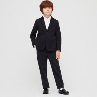 ユニクロ(UNIQLO)の【S o_o S様専用】ユニクロ　入学式120cm 男児 スーツ 紺シャツ付(ドレス/フォーマル)