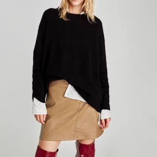 ザラ(ZARA)のzara レザー テイストスカート(ひざ丈スカート)