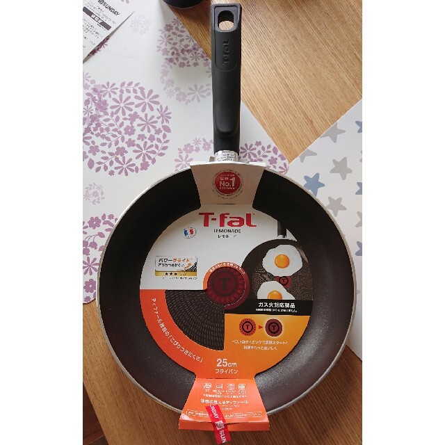 T-fal(ティファール)のT-fal ガス火フライパン インテリア/住まい/日用品のキッチン/食器(鍋/フライパン)の商品写真