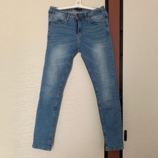 ザラ(ZARA)のZARA  テーパード　ストレッチ　スキニージーンズ　サイズ32(デニム/ジーンズ)