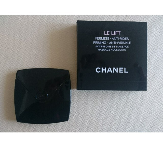 CHANEL(シャネル)のCHANEL アクセソワール ドゥ マッサージｭV コスメ/美容のスキンケア/基礎化粧品(フェイスローラー/小物)の商品写真