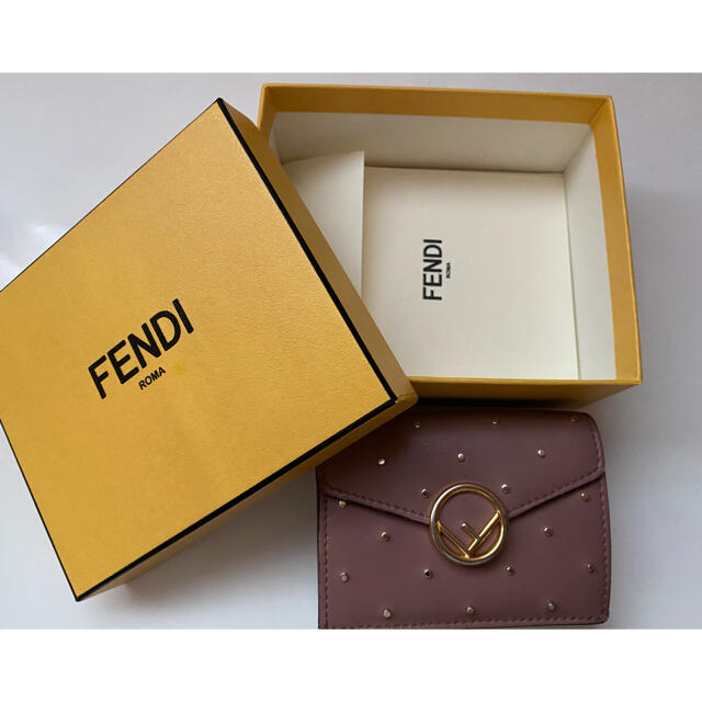 FENDI　三つ折り財布