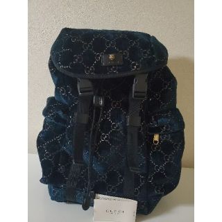 グッチ(Gucci)の[美品]GGベルベット ミディアムバックパック(バッグパック/リュック)