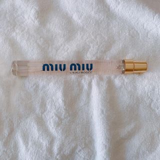 ミュウミュウ(miumiu)の【閑様専用】miumiu ミュウミュウ ロー ロゼ オードトワレ 10ml (香水(女性用))