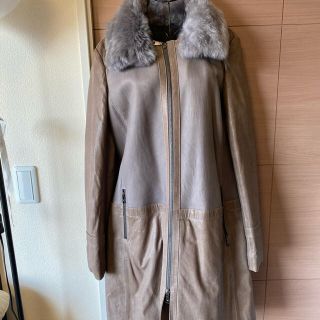 エンポリオアルマーニ(Emporio Armani)のお値下げ❤️超美品！エンポリオアルマーニ　ムートンコート(ロングコート)