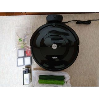 アイロボット(iRobot)の◆お値引き◆iRobot ロボット掃除機Roomba【 ルンバe5 】(掃除機)