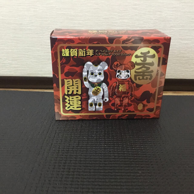 A BATHING APE - BE@RBRICK BAPE(R) 招き猫 & 達磨 100% 2PACKの通販 ...