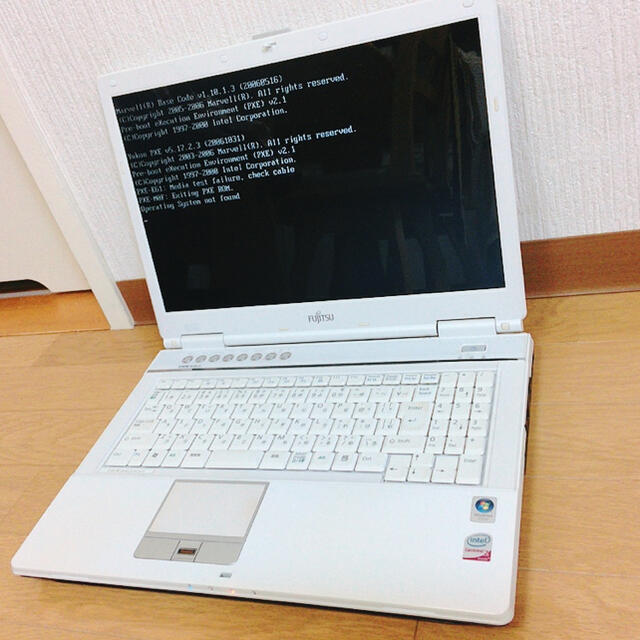 富士通ノートパソコン   FMV−BIBLO NF /B70