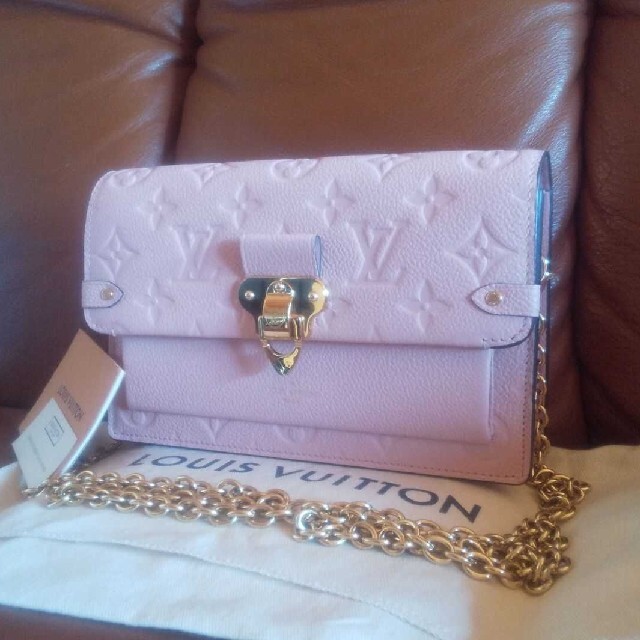 新品即決 LOUIS VUITTON - 専用です ルイヴィトン 正規品 新作