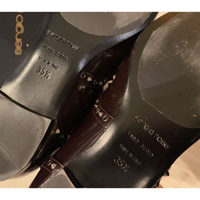 Sergio Rossi(セルジオロッシ)のSergio Rossiセルジオロッシ　ローファー　スタッズ  フラットシューズ レディースの靴/シューズ(ローファー/革靴)の商品写真