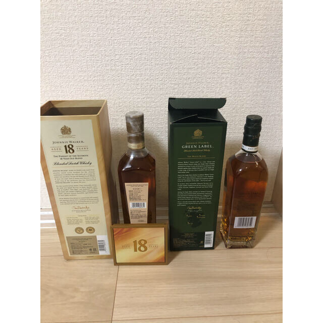 値下げ ジョニーウォーカー18年 700ml 15年 700ml 箱付き 食品/飲料/酒の酒(ウイスキー)の商品写真