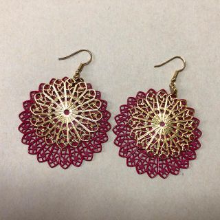 ピアス(ピアス)