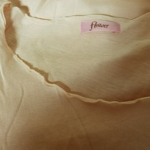 flower(フラワー)のｆｌｏｗｅｒ 袖フリルTシャツ レディースのトップス(Tシャツ(半袖/袖なし))の商品写真