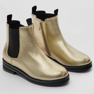 ザラ(ZARA)の新品☆ZARA ザラ ゴールドアンクルブーツ gold(ブーツ)