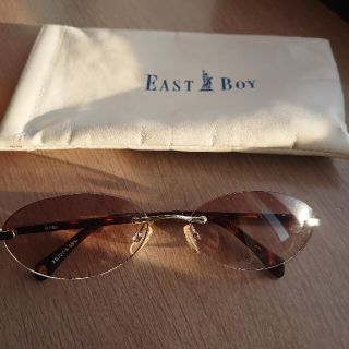 イーストボーイ(EASTBOY)の「EAST BOY」サングラスです。(サングラス/メガネ)