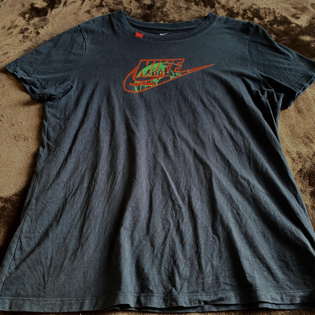 NIKE(ナイキ)のNIKE Tシャツ レディースのトップス(Tシャツ(半袖/袖なし))の商品写真