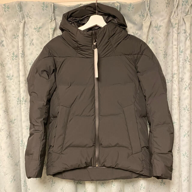 UNIQLO シームレスダウンパーカ 新品未使用品