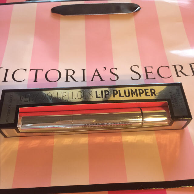 Victoria's Secret(ヴィクトリアズシークレット)のビクシー リップ コスメ コスメ/美容のベースメイク/化粧品(リップグロス)の商品写真