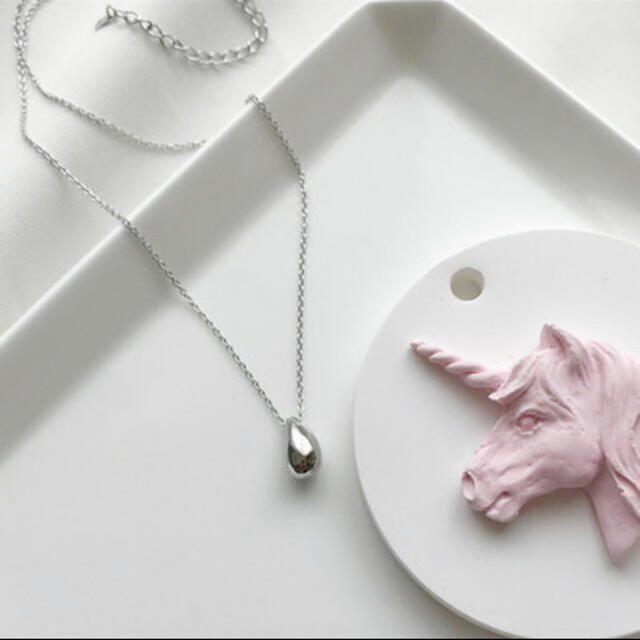 ラスト１点☆silver drop necklace  レディースのアクセサリー(ネックレス)の商品写真