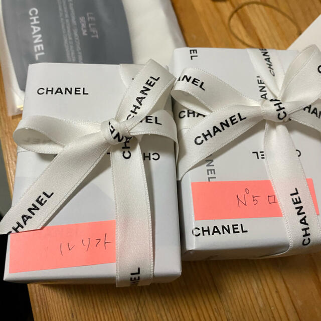 CHANEL(シャネル)のHaruさま専用ページ コスメ/美容のボディケア(ハンドクリーム)の商品写真