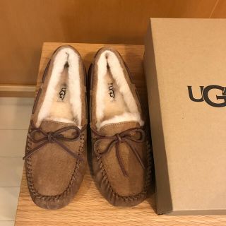 アグ(UGG)のUGG DAKOTA／カラー:CHESTNUT ／25cm(スリッポン/モカシン)