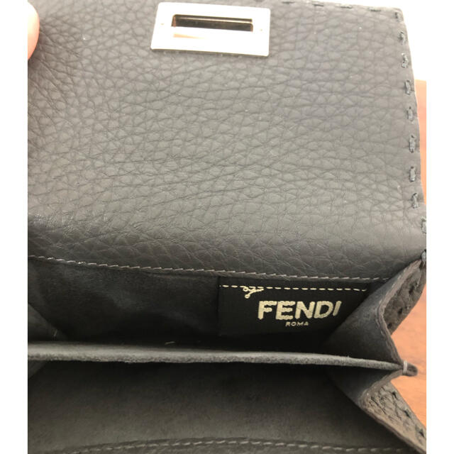 FENDI - FENDI ピーカブー 財布の通販 by kmk's shop｜フェンディなら ...