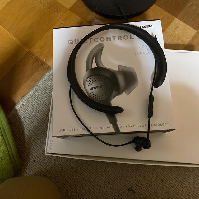 売約済　BOSE Bluetooth イヤホン QC30