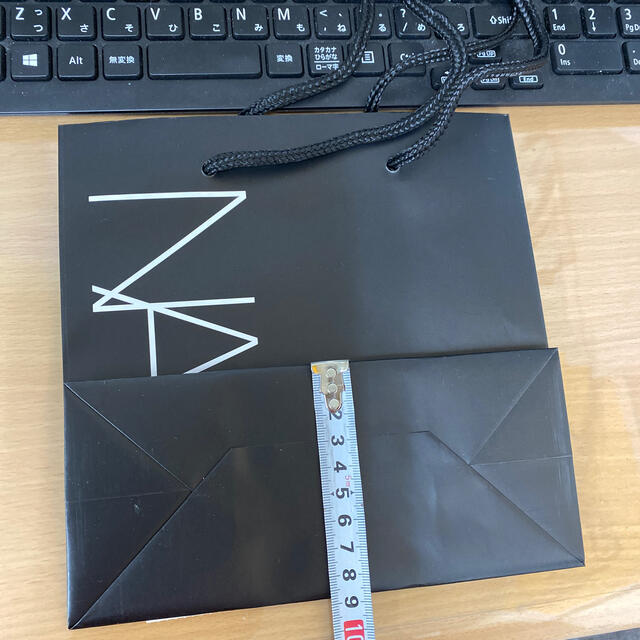 NARS(ナーズ)のNARS ショッパー 紙袋 ショップ袋 レディースのバッグ(ショップ袋)の商品写真