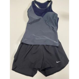 ナイキ(NIKE)の大人気のNIKEレディース水着。ほぼ新品！(水着)