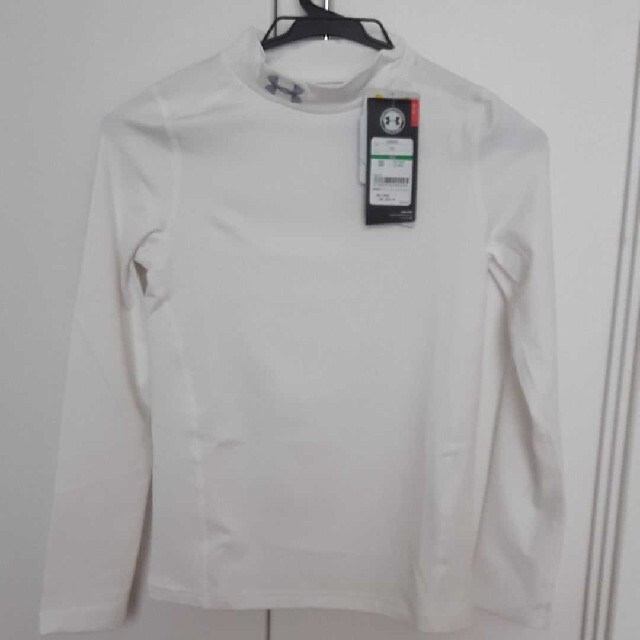 UNDER ARMOUR(アンダーアーマー)のアンダーアーマーアンダーシャツ キッズ/ベビー/マタニティのキッズ服男の子用(90cm~)(Tシャツ/カットソー)の商品写真