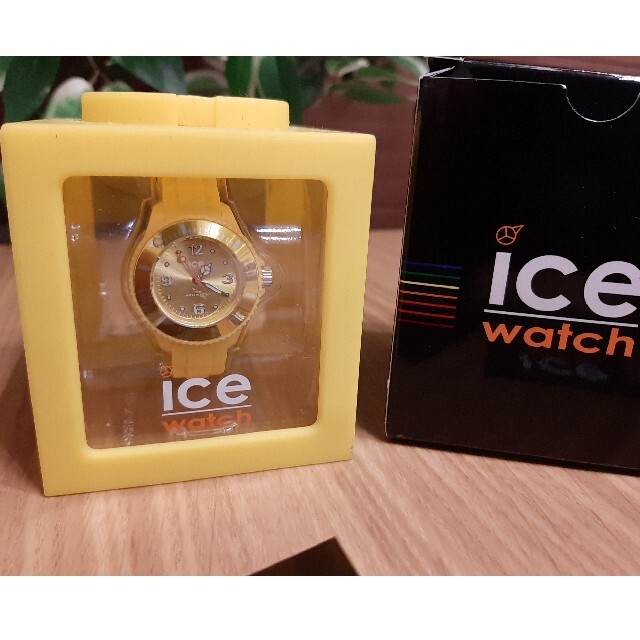 ice watch(アイスウォッチ)のmikiko様向け　おしゃれな ブランドウォッチ　ICE WATCH　イエロー レディースのファッション小物(腕時計)の商品写真