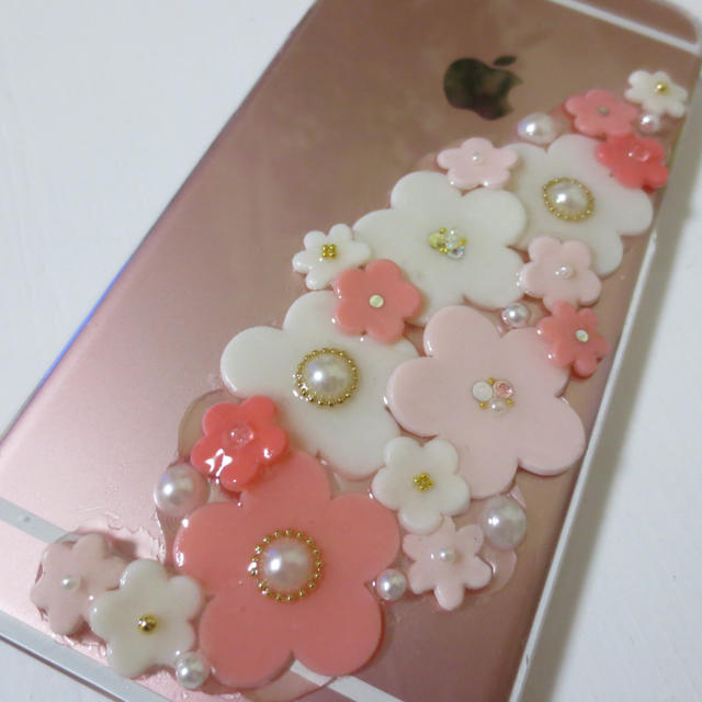iPhone スマホ ケース お花 ハンドメイドのスマホケース/アクセサリー(スマホケース)の商品写真