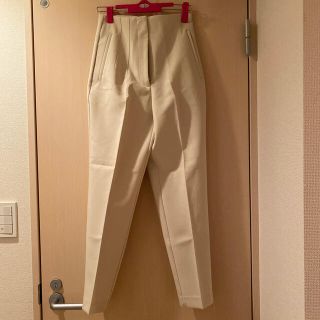 ザラ(ZARA)のZARA ハイウエストパンツ(クロップドパンツ)