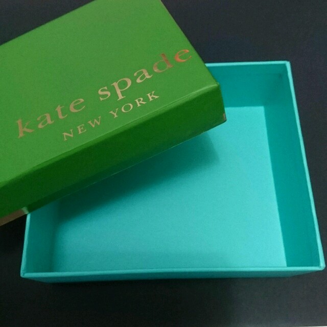 kate spade new york(ケイトスペードニューヨーク)のケイトスペード❤箱 レディースのファッション小物(その他)の商品写真