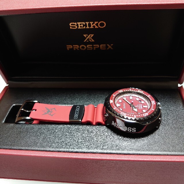 SEIKO(セイコー)のロナルド二世様 プロスペックス SBDX029 ガンダム シャア専用ザクモデル メンズの時計(腕時計(アナログ))の商品写真
