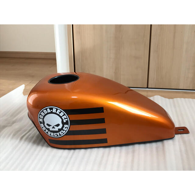 レブル250 タンクカバー(オレンジ)andエンジンカバー(黒) | www